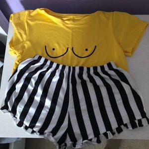 *NEVER WORN* Graphic t-shirt and shorts pajama set